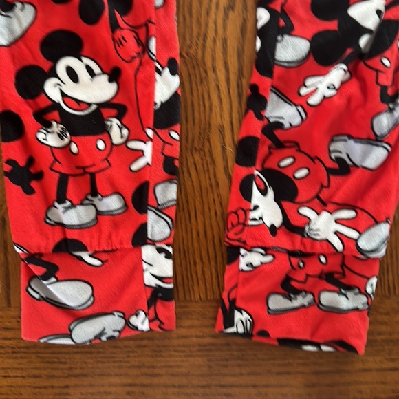 Disney pjs excellent condition size small - Picture 6 of 6